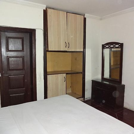 Safari Hotel Upper Mall Lahore Extérieur photo